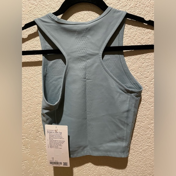 NWT Lululemon Zoned In Tank in Blue Cast, Ventilated Size 4 - Picture 9 of 10